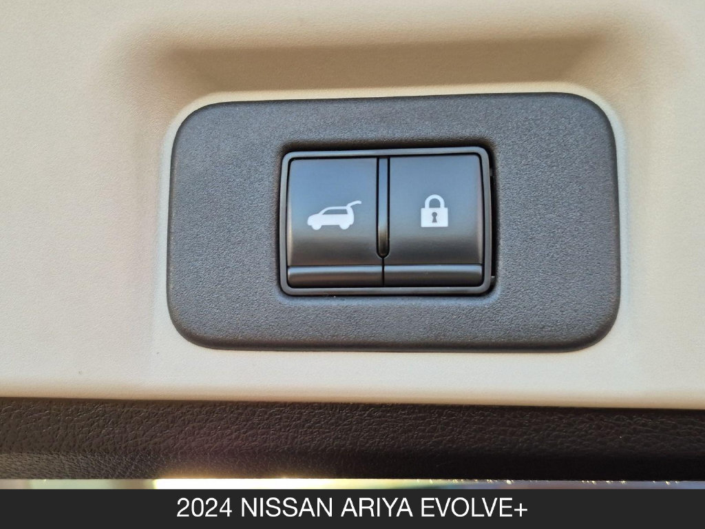 Certified 2024 Nissan Ariya FWD image 26