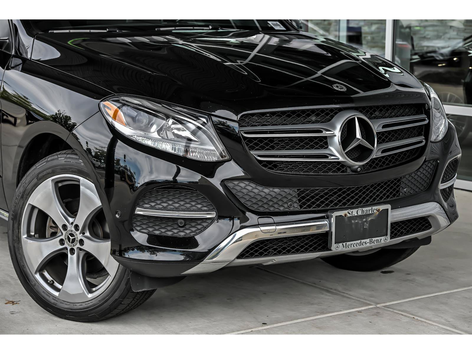 Used 2018 Mercedes-Benz GLE 350 4MATIC image 2