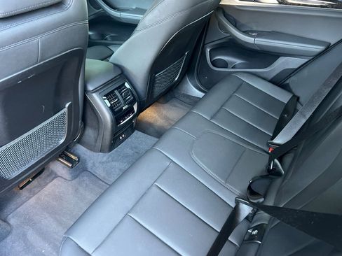 Used 2020 BMW X3 xDrive30e image 15