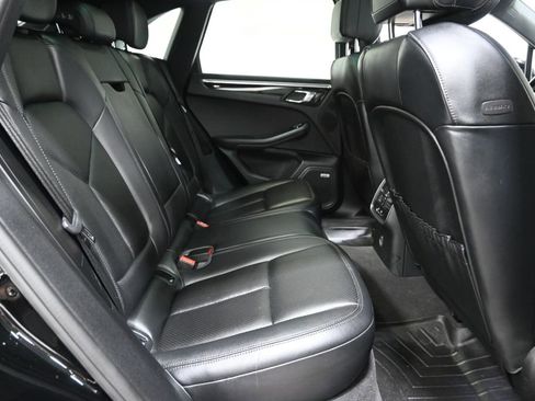 Used 2019 Porsche Macan S image 17