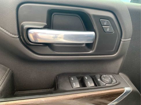 Used 2022 Chevrolet Silverado 2500 LT AWD/4WD image 14