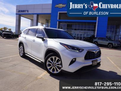 Used 2022 Toyota Highlander Limited