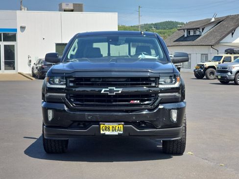 Used 2017 Chevrolet Silverado 1500 LTZ Z71 w/ LTZ Plus Package image 3