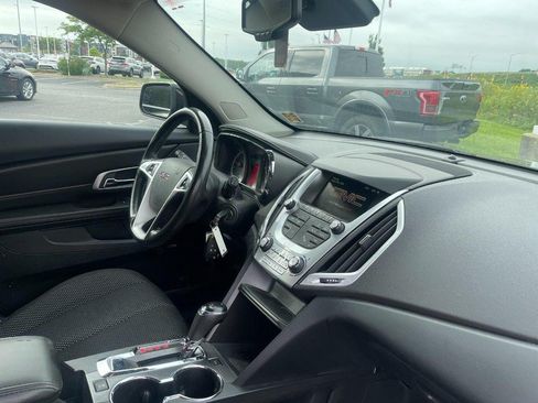 Used 2016 GMC Terrain SLE w/ Convenience Package AWD/4WD image 2