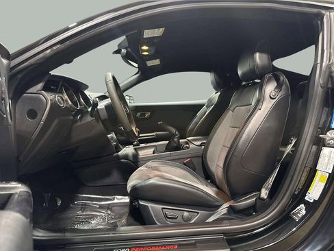 Used 2019 Ford Mustang Shelby GT350 w/ Technology Package image 5