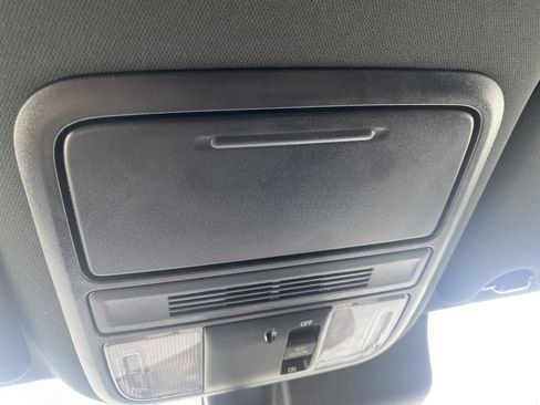 Used 2022 Honda Pilot Sport image 24