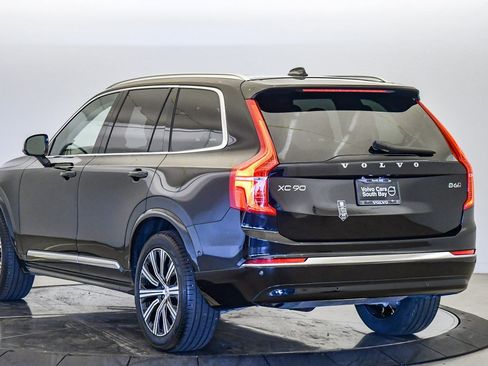 Certified 2025 Volvo XC90 B6 Ultra image 2