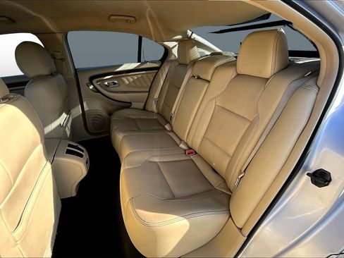 Used 2017 Ford Taurus Limited image 24