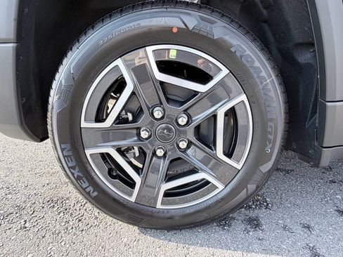 New 2026 Jeep Cherokee Limited image 35