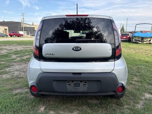 Used 2015 Kia Soul + FWD image 7