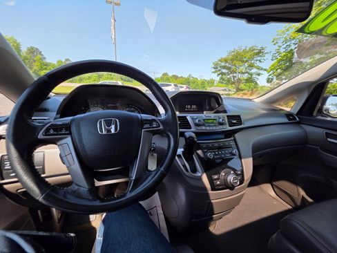 Used 2013 Honda Odyssey EX-L image 18