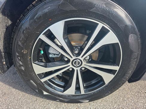 Used 2022 Nissan Sentra SV image 19