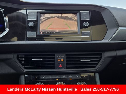 Used 2023 Volkswagen Jetta SE FWD image 20