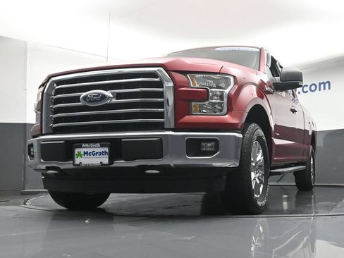 Used 2017 Ford F150 XLT w/ Equipment Group 302A Luxury AWD/4WD image 7