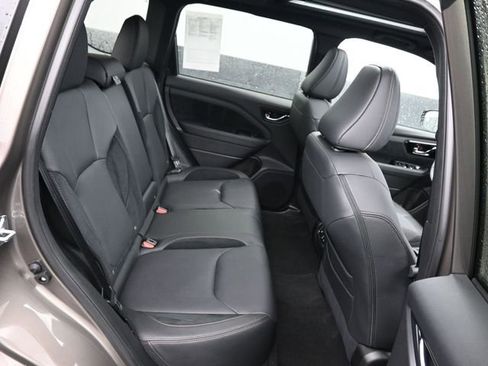 Used 2025 Subaru Forester Touring image 8