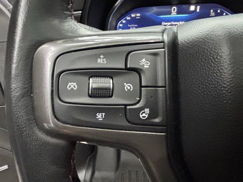 Used 2022 Chevrolet Suburban RST w/ Luxury Package AWD/4WD image 23