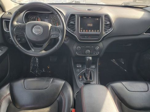 Used 2019 Jeep Cherokee Trailhawk w/ Comfort/Convenience Group image 33