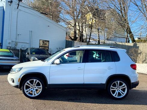 Used 2016 Volkswagen Tiguan SEL image 3