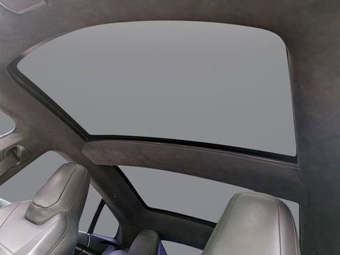 Used 2016 Tesla Model S AWD image 18