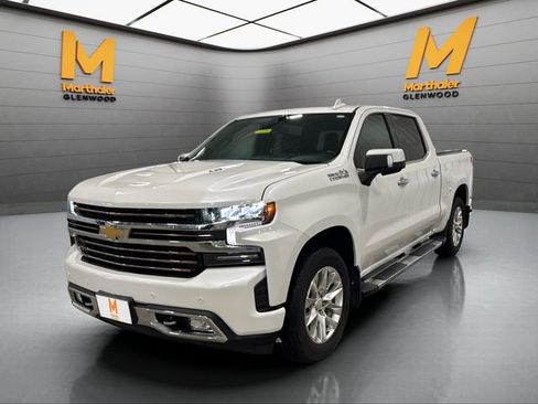Used 2019 Chevrolet Silverado 1500 High Country w/ High Country Premium Package image 4