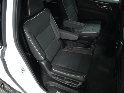 New 2026 GMC Yukon XL Elevation w/ Elevation Premium Package image 19