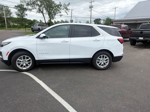 Used 2024 Chevrolet Equinox LT w/ LPO, Floor Liner Package AWD/4WD image 4