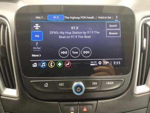 Used 2025 Chevrolet Malibu LT FWD image 25