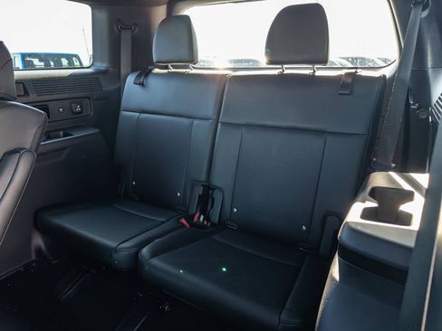 Used 2024 Hyundai Santa Fe Calligraphy image 6