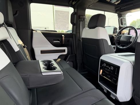Used 2024 GMC Hummer EV 3X AWD/4WD image 25