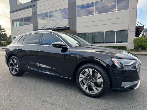 Used 2021 Audi e-tron Premium Plus w/ Premium Plus Package image 1