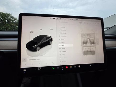 Used 2023 Tesla Model Y Long Range AWD/4WD image 49
