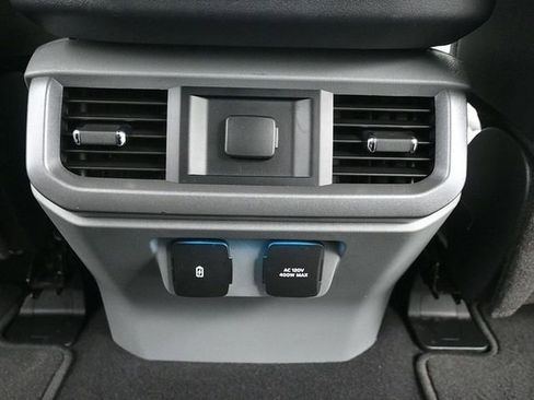 Used 2023 Ford F150 Lariat image 30