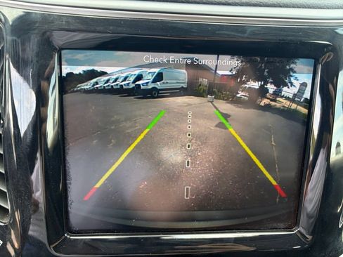 Used 2019 Jeep Cherokee Limited AWD/4WD image 14
