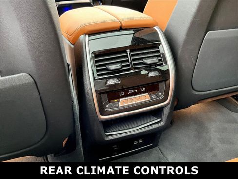 Used 2025 BMW X5 xDrive40i w/ Parking Assistance Package AWD/4WD image 9