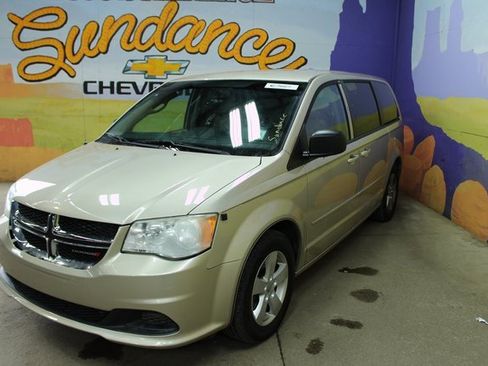 Used 2015 Dodge Grand Caravan SE w/ Quick Order Package 29E SE image 4