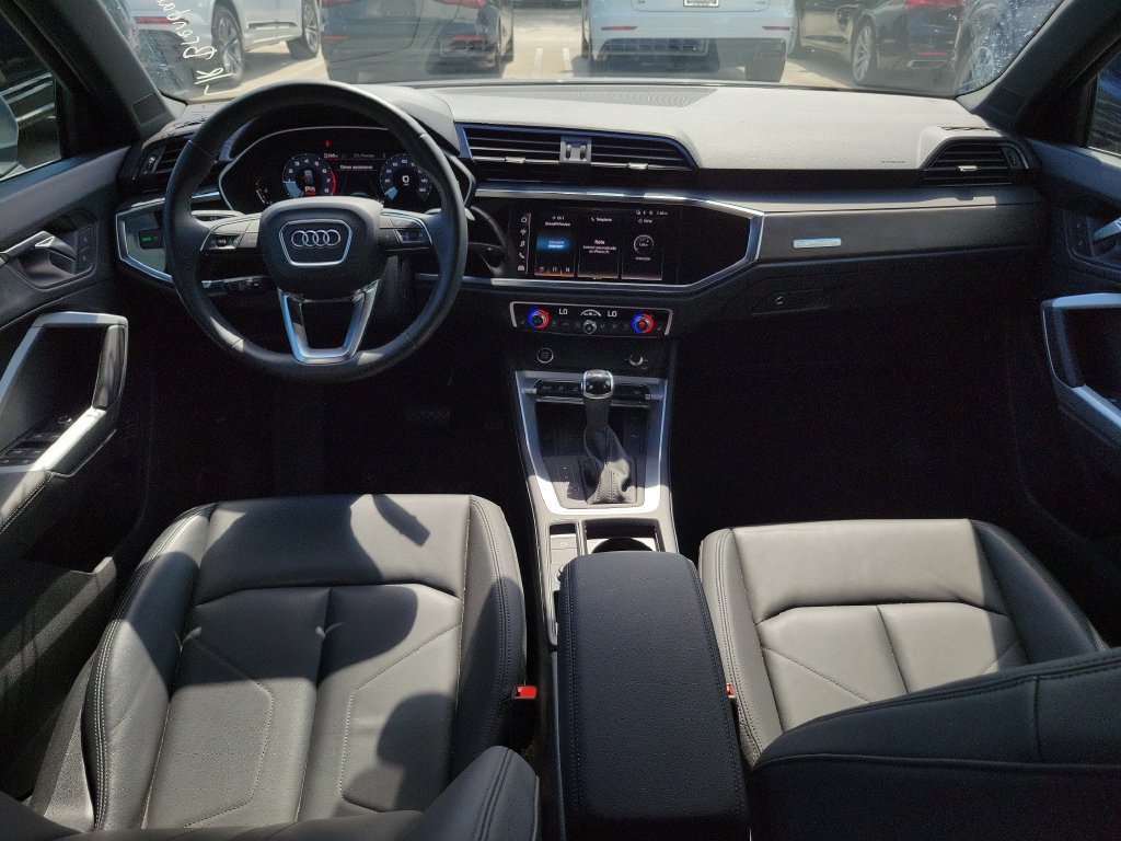 Used 2024 Audi Q3 2.0T Premium w/ Convenience Package AWD/4WD image 10