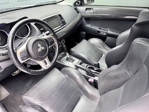 Used 2010 Mitsubishi Lancer Evolution MR Touring image 9