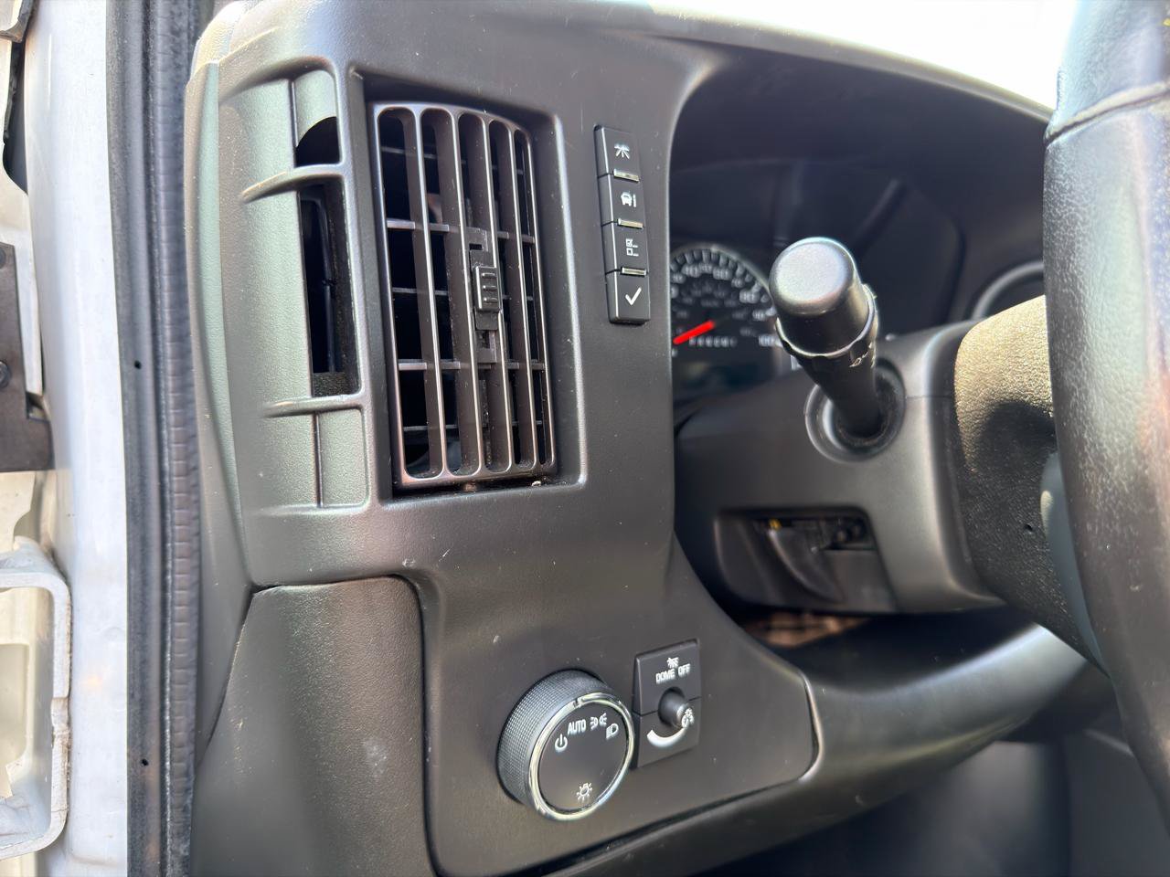 Used 2020 Chevrolet Express 2500 w/ Driver Convenience Package RWD image 16