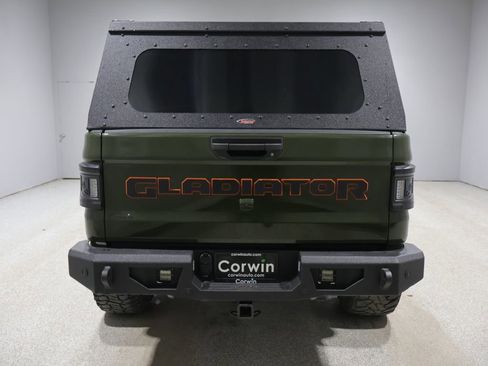 Used 2022 Jeep Gladiator Mojave w/ Cold Weather Group image 3