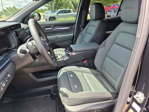New 2026 GMC Terrain AT4 w/ Convenience Package III AWD/4WD image 22