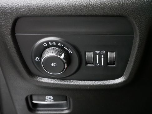 Used 2022 Jeep Grand Cherokee L Overland image 27