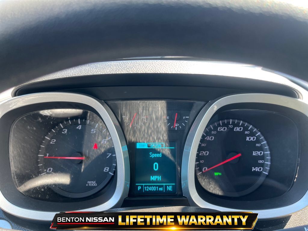 Used 2017 Chevrolet Equinox LT FWD image 14