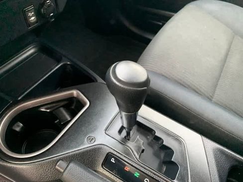 Used 2016 Toyota RAV4 LE image 24
