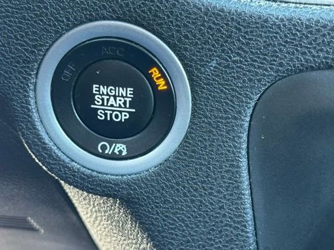 Used 2022 Dodge Charger SXT image 24