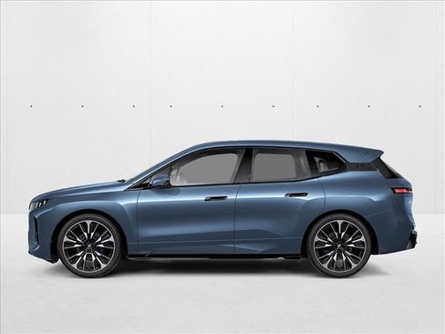 New 2026 BMW iX M70 image 2