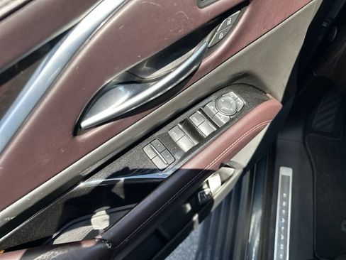 Used 2021 Cadillac Escalade Sport Platinum AWD/4WD image 14
