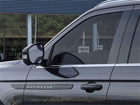 New 2026 Lincoln Navigator Black Label image 20