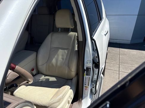 Used 2015 Lexus GX 460 w/ Premium Package AWD/4WD image 12