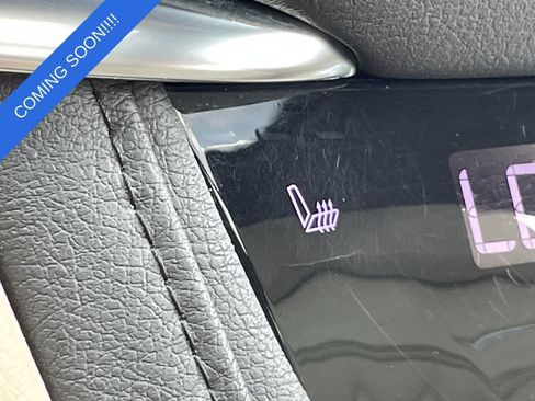 Used 2017 Cadillac XT5 Luxury w/ Driver Awareness Package AWD/4WD image 22