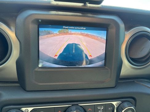 Used 2021 Jeep Wrangler Unlimited Sport image 22